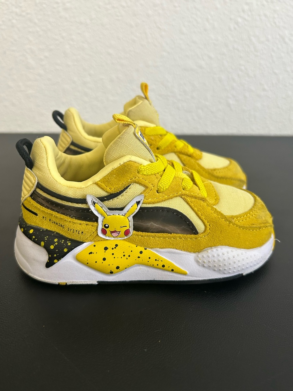 PUMA POKÉMON yellow PIKACHU Sneakers Boy Toddler Size 7C